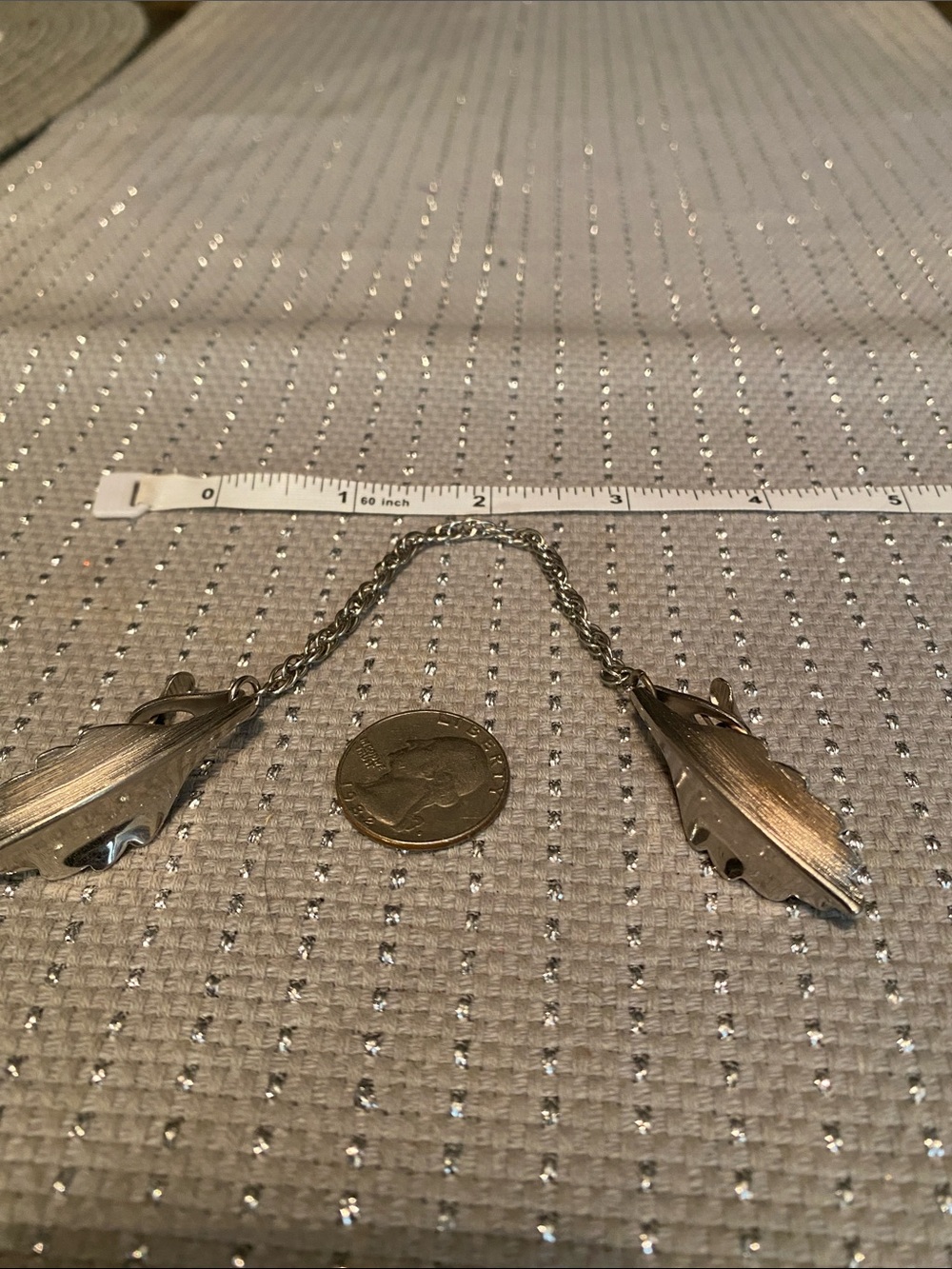 Silver Leaf Sweater Clips Chain - Women's Brooch Accessory